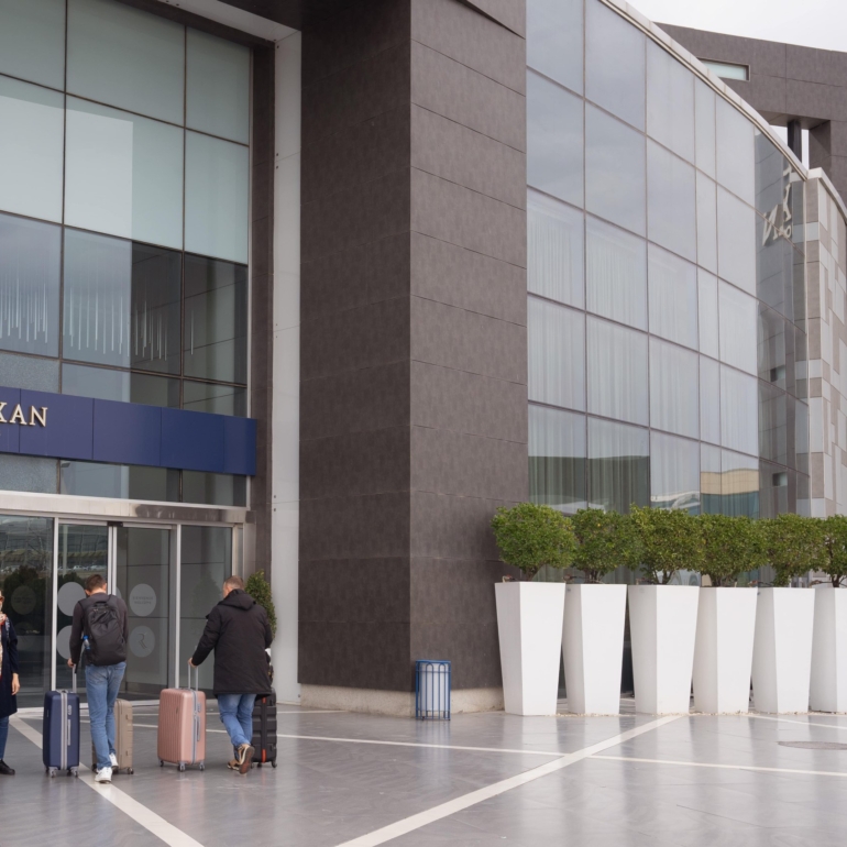 استراحتی به موقع در نزدیکترین هتل به فرودگاه امام خمینی + اقامت ساعتی